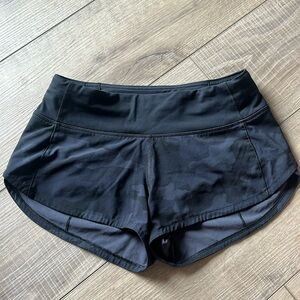 Lululemon Speed Up Low-Rise Lined Short 2.5”